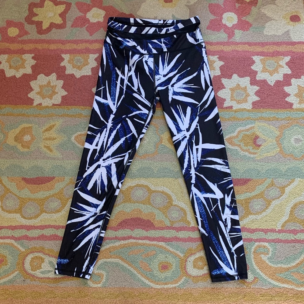 High waisted Fabletics leggings!